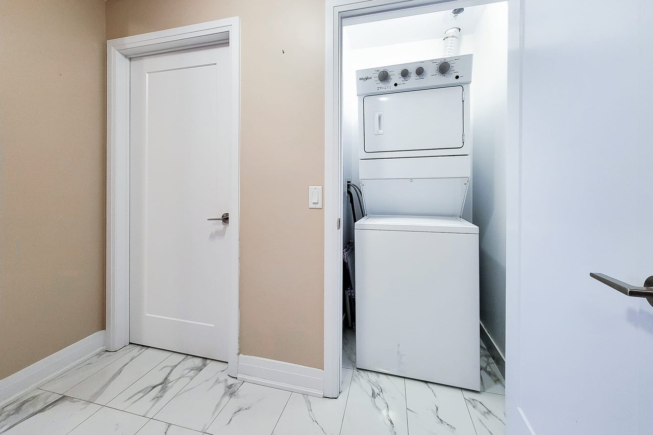 16 Concord Pl Unit: 447