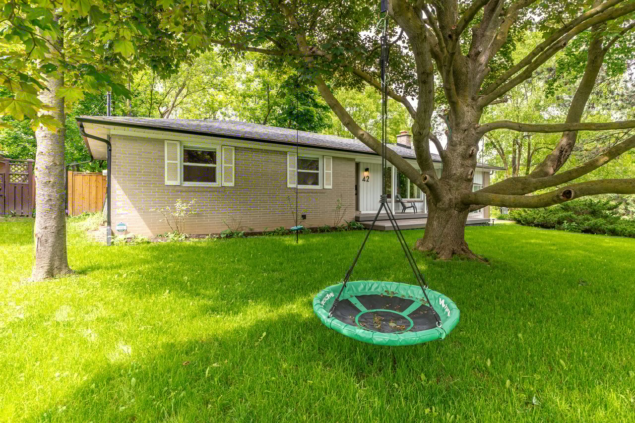 42 Parkway Ave