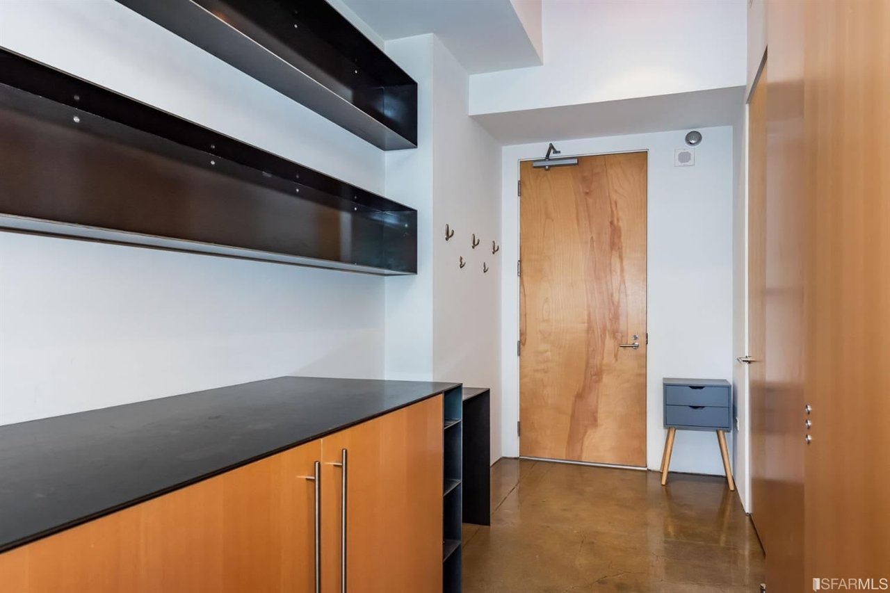 2 Mint Plaza, #406