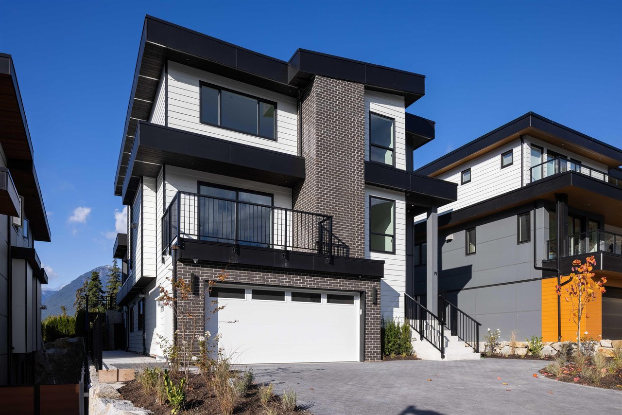 19-3385 Mamquam Rd