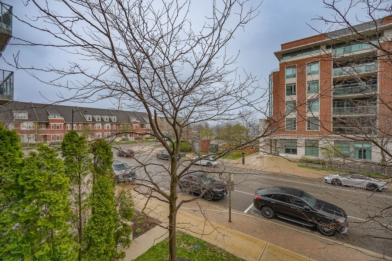 80 Port St E #212 