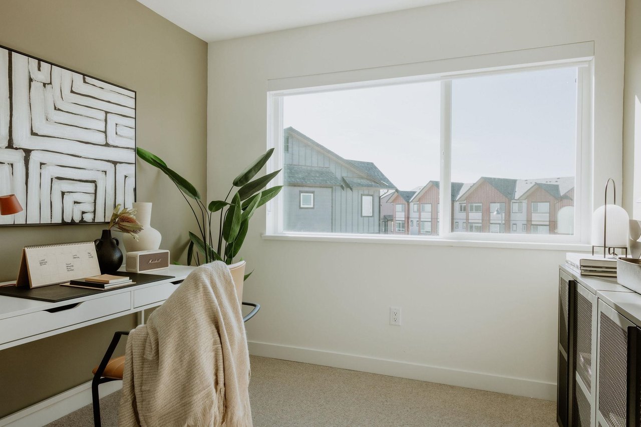 31-4375 Cormorant Wy