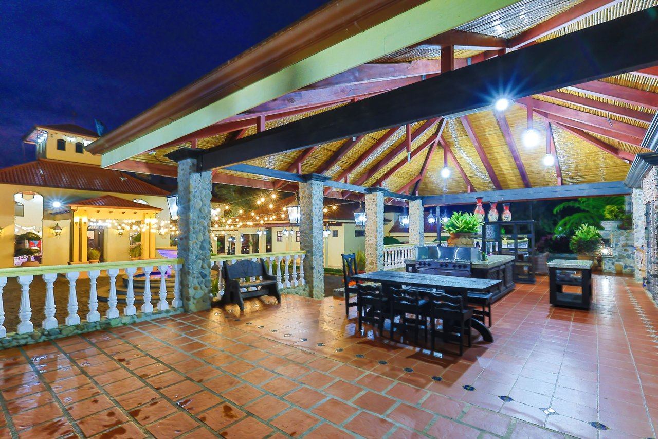 Grand Luxury Estate, Perez Zeledon, San Jose