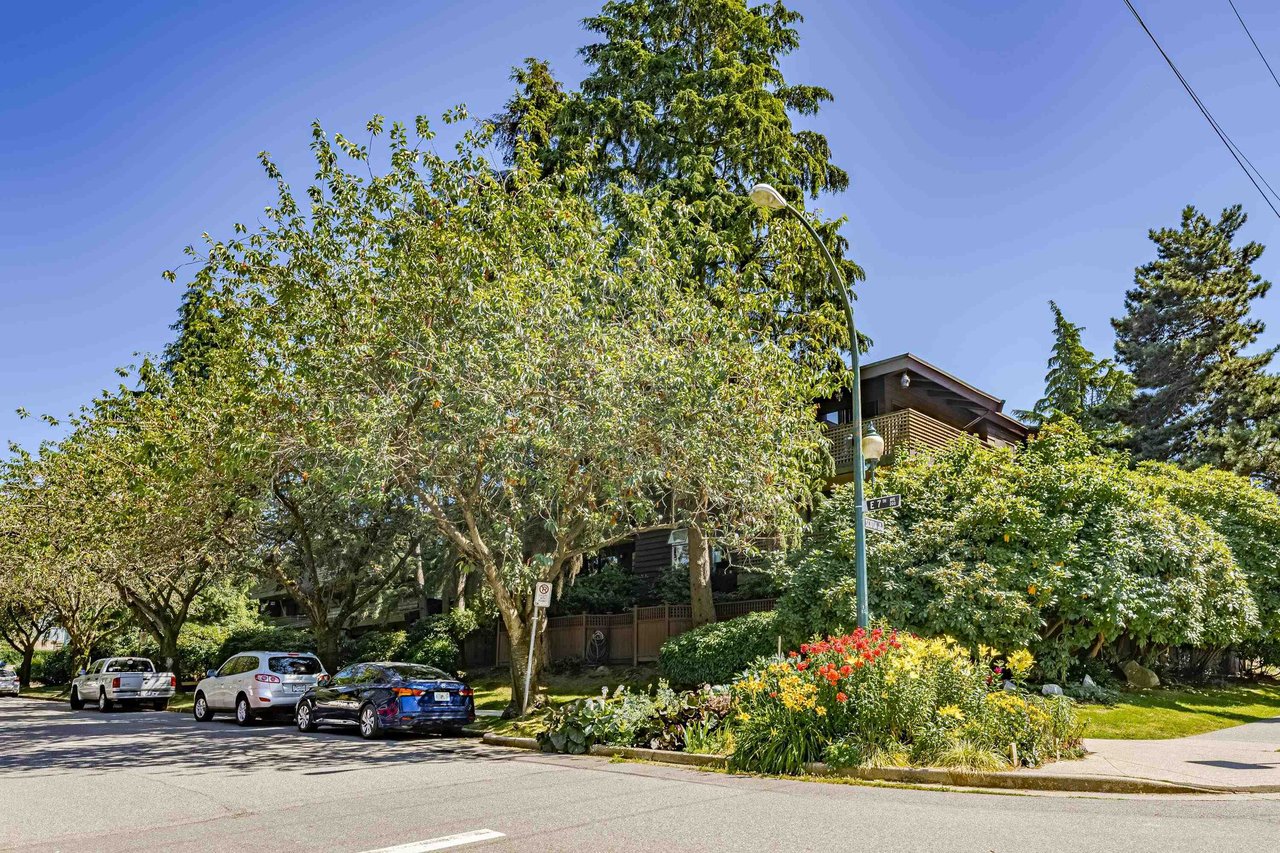 303-330 E 7th Avenue, Vancouver
