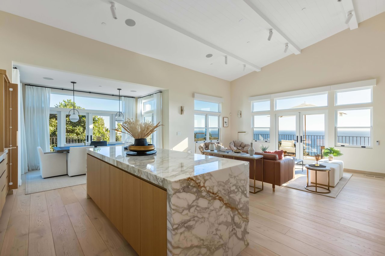 4B/4.5B Malibu Estate with Incredible Ocean Views