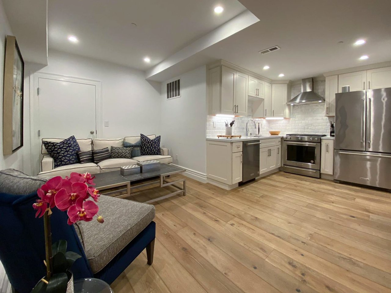 Garden Flat in the Marina!