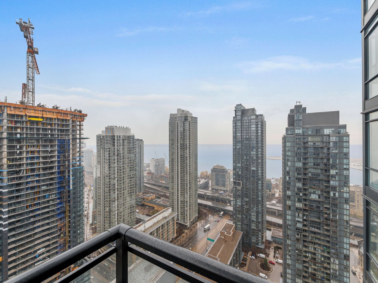 4305 - 25 Telegram Mews