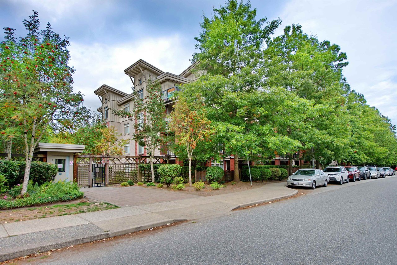 206-15385 101a Avenue, Surrey