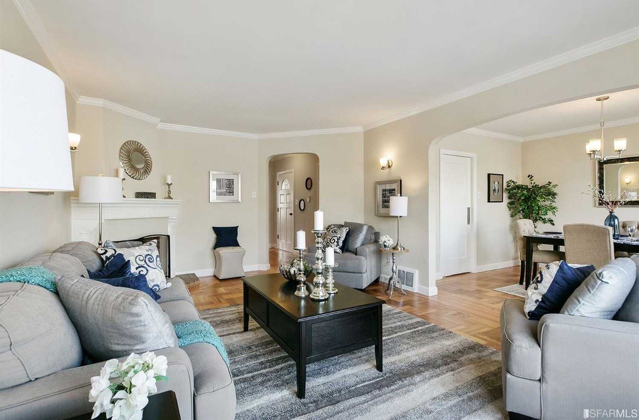 2387 Funston Ave