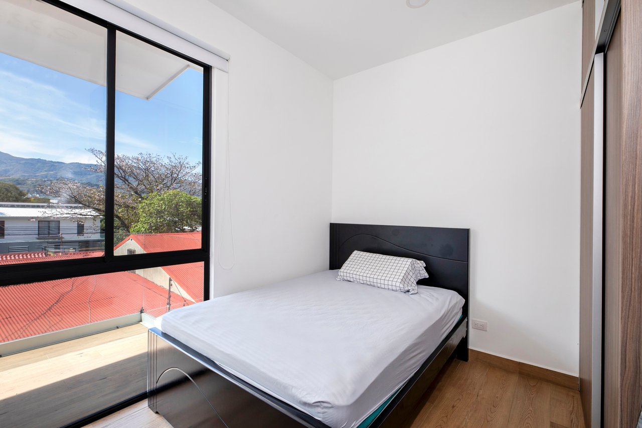 Private Pool Turnkey Condo, Santa Ana, San Jose