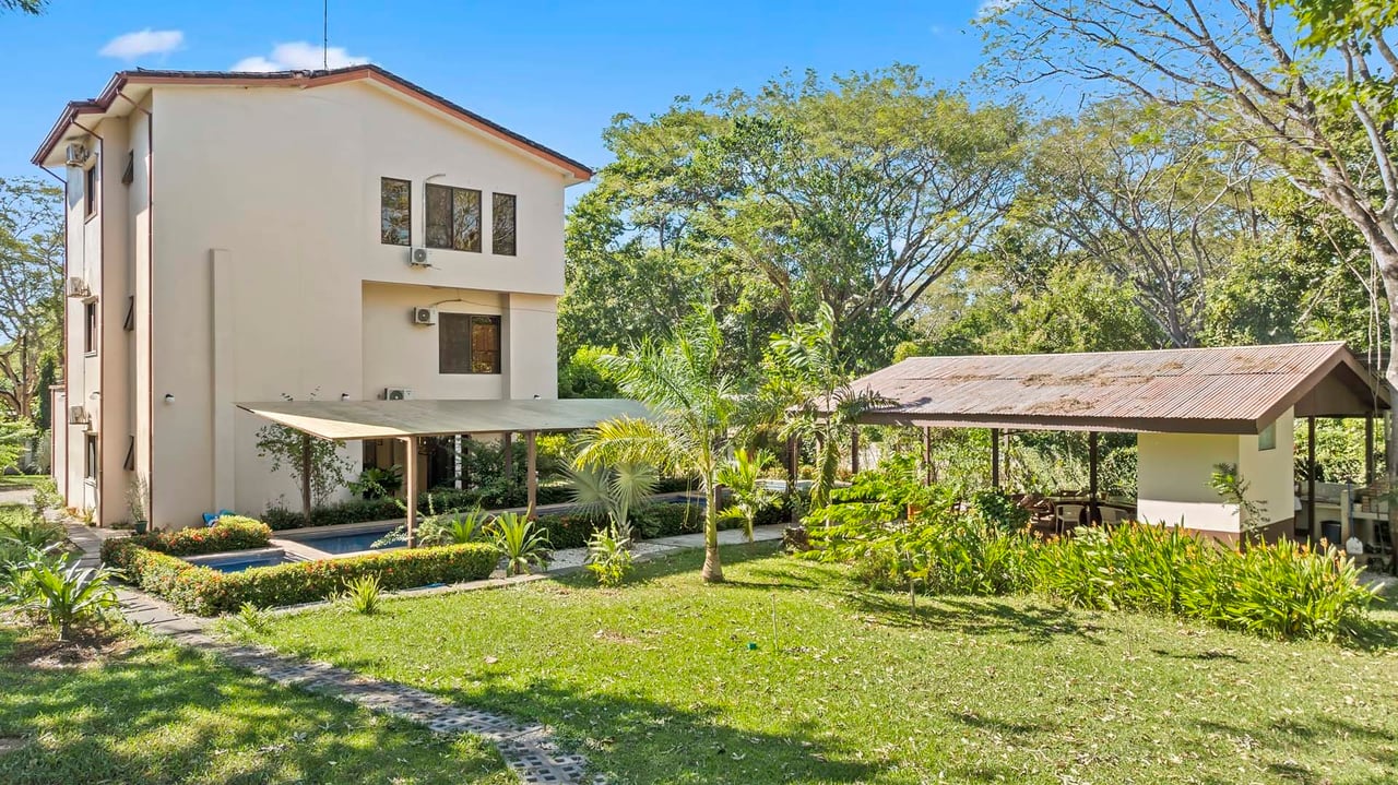 Multi Unit Apartment Complex, Tamarindo, Guanacaste