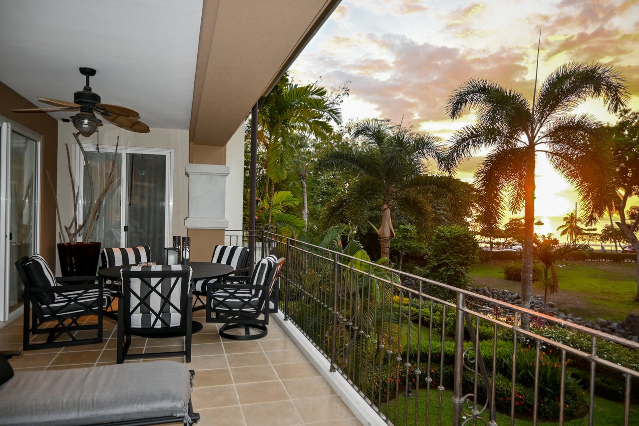 Upgraded Ocean View Condo, Los Suenos, Puntarenas