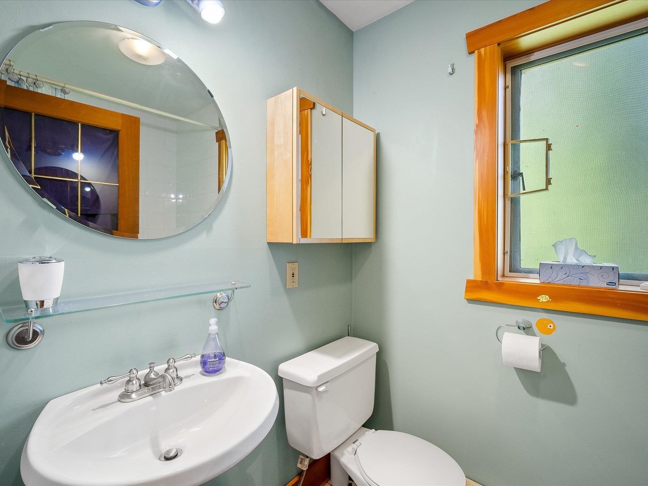 1349 Elmwood Dr