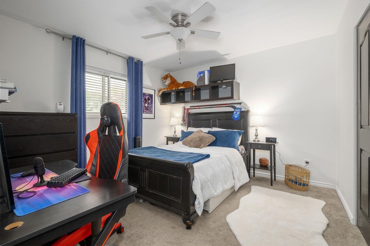 3329 Hockaday Pl