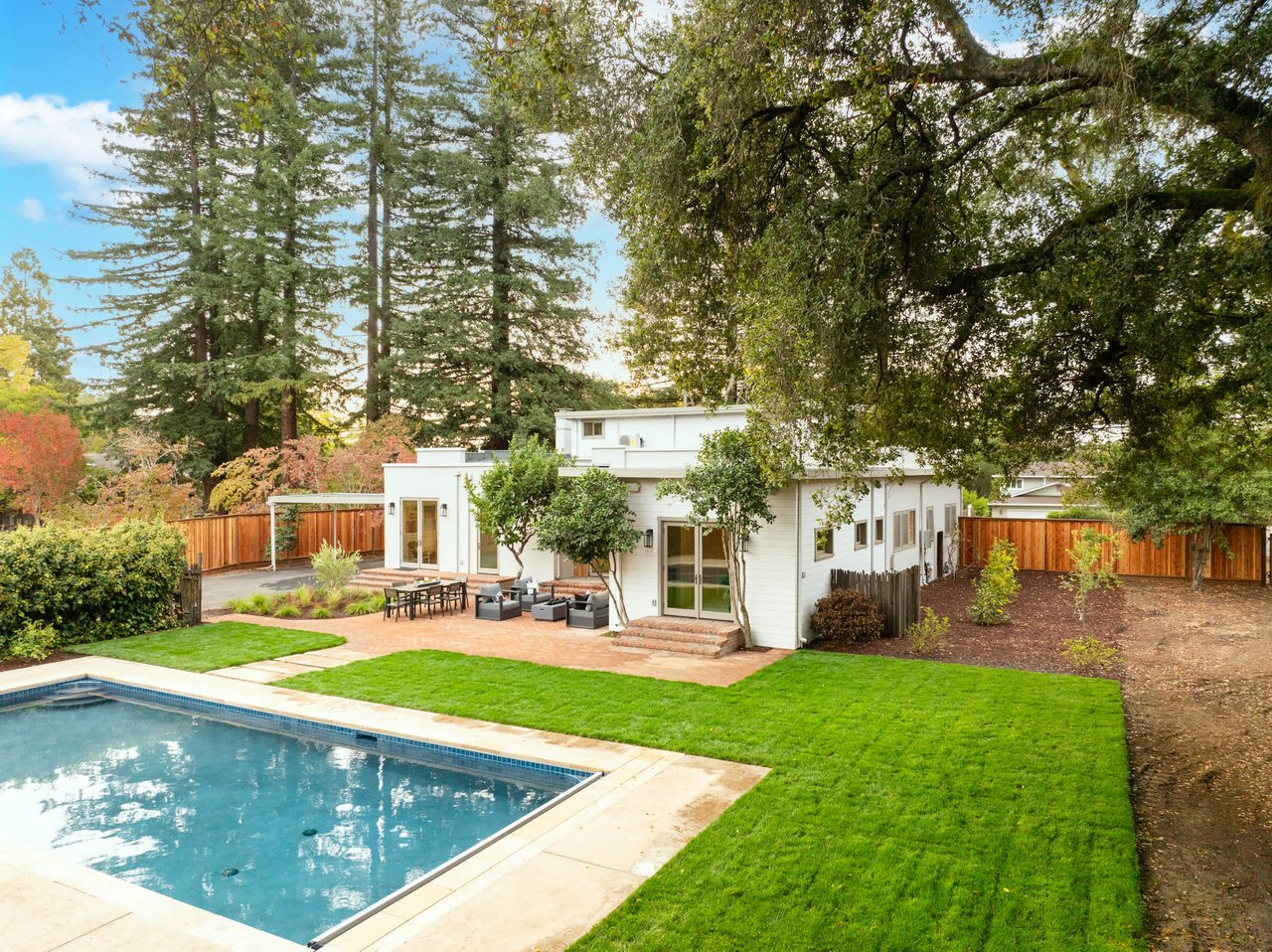 Healsburg Downtown Estate