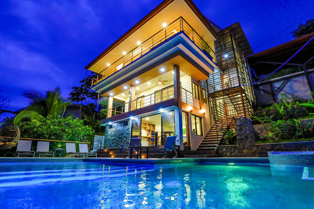 Strong vacation rental investment, Manuel Antonio