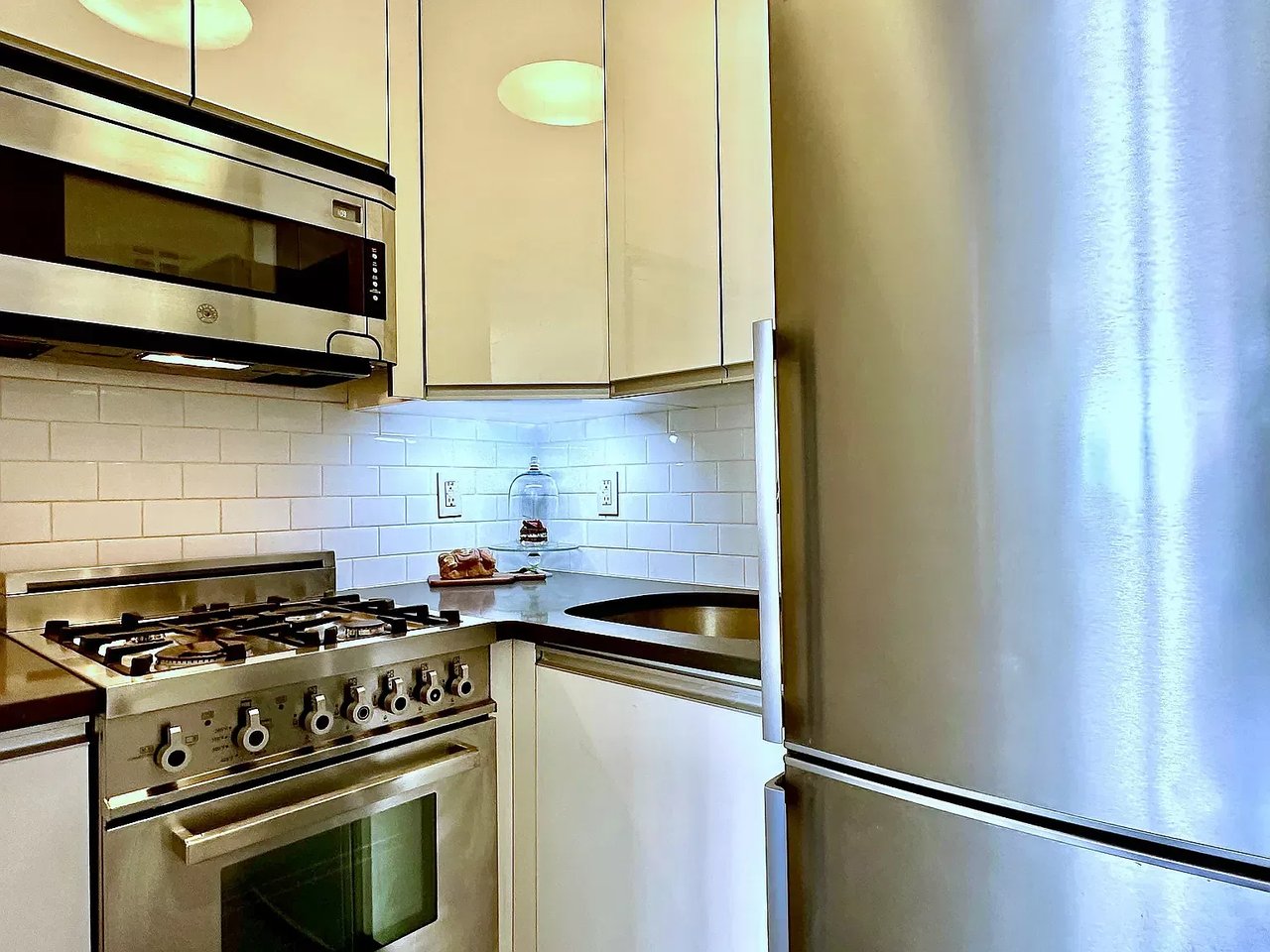 110 E 36th St., #6B