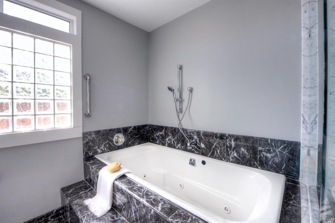 Charming Waterfront Property with Private Boat Dock- Represented Seller