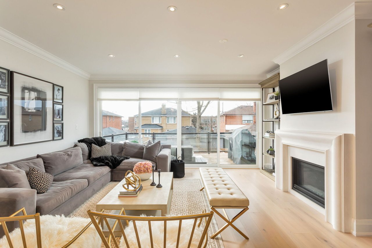 Lawrence Avenue & Blackcreek - Detached