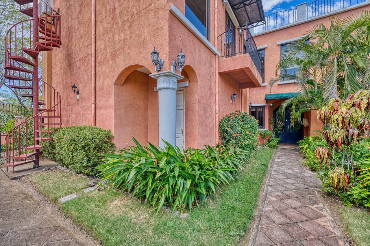 Mansion Del Mar | 5-Bedroom Coastal Elegance Home With Casita Within Walking Distance To Beach