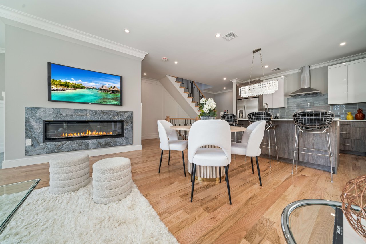 317 8th Street 2