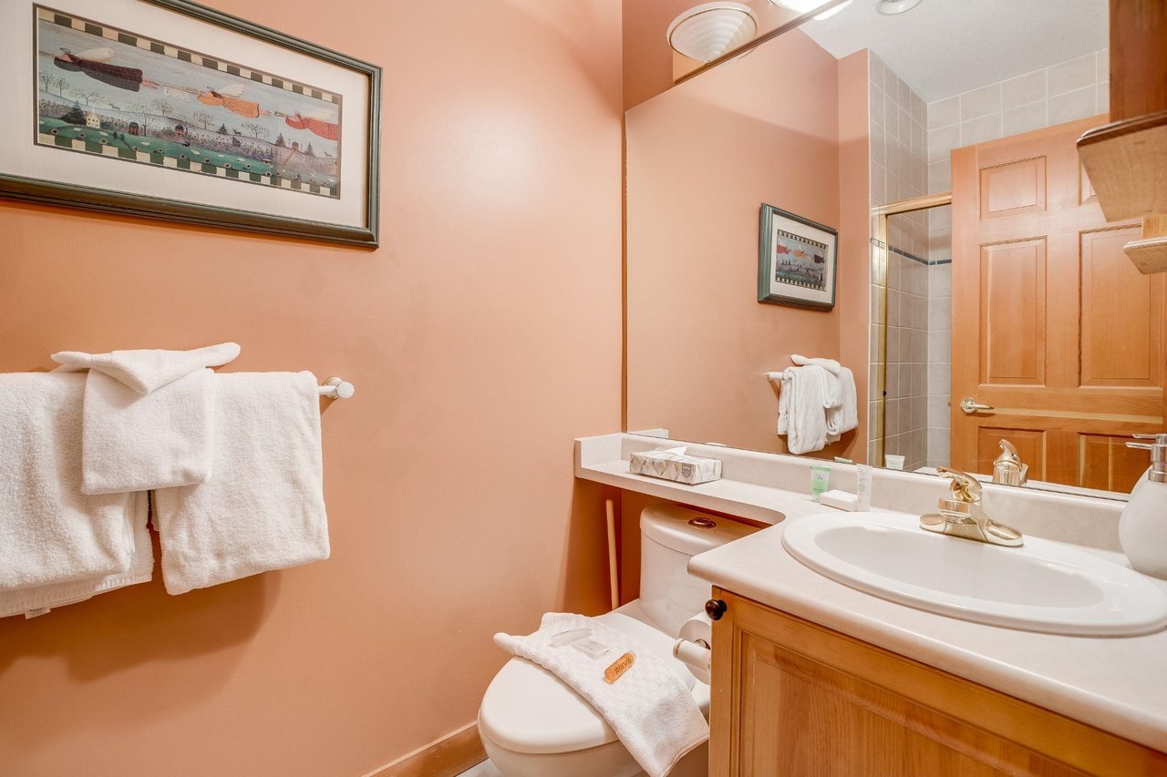 302-4405 Blackcomb Wy