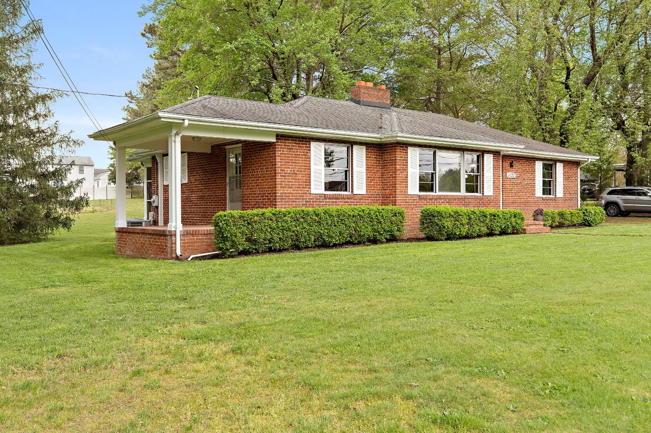 1127 Oakland Road