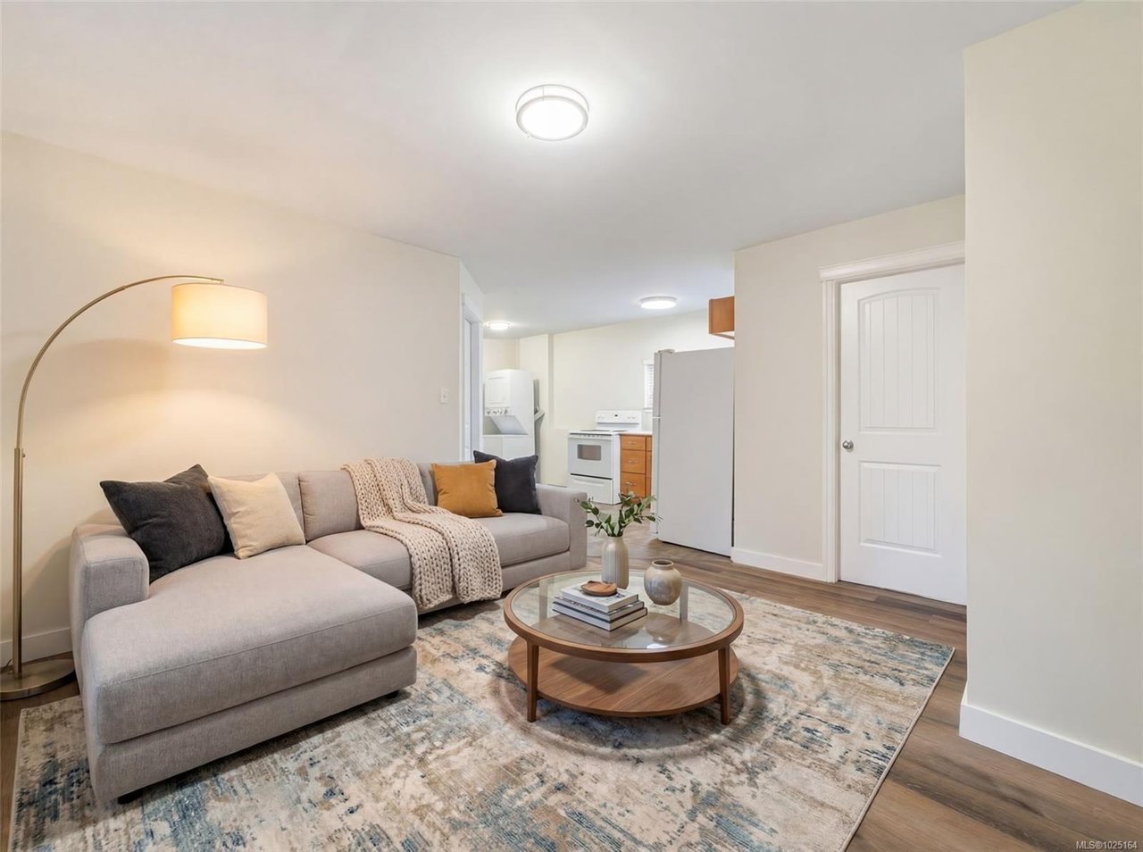1123 Reynolds Rd, Saanich