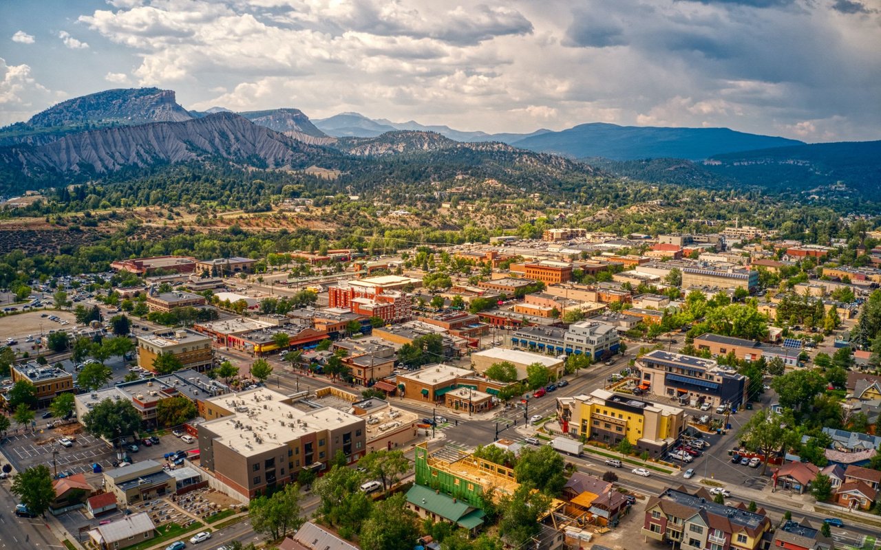 Explore Colorado Neighborhoods