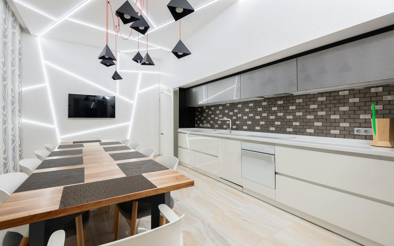 Just Listed – 14-242 Benchlands Terrace