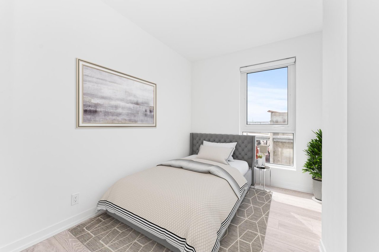 2020 Bathurst St Unit: 1121