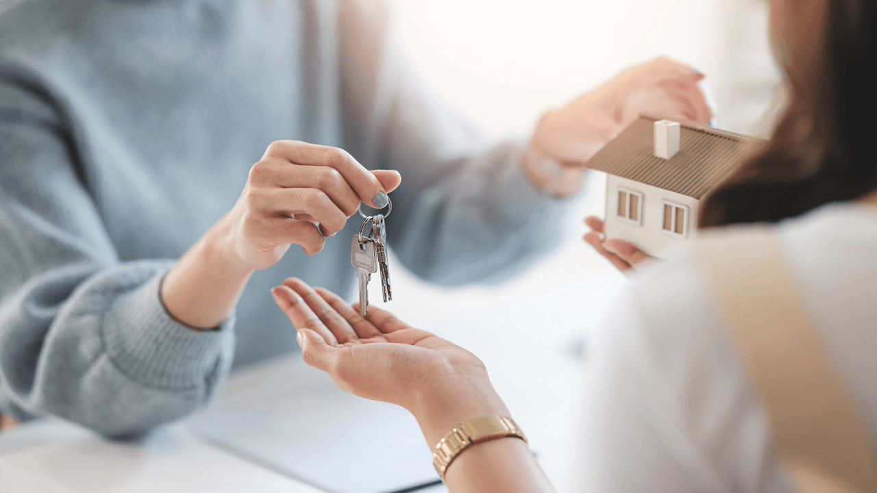 The Benefits of Using a Real Estate Agent to Buy or Sell Your Home
