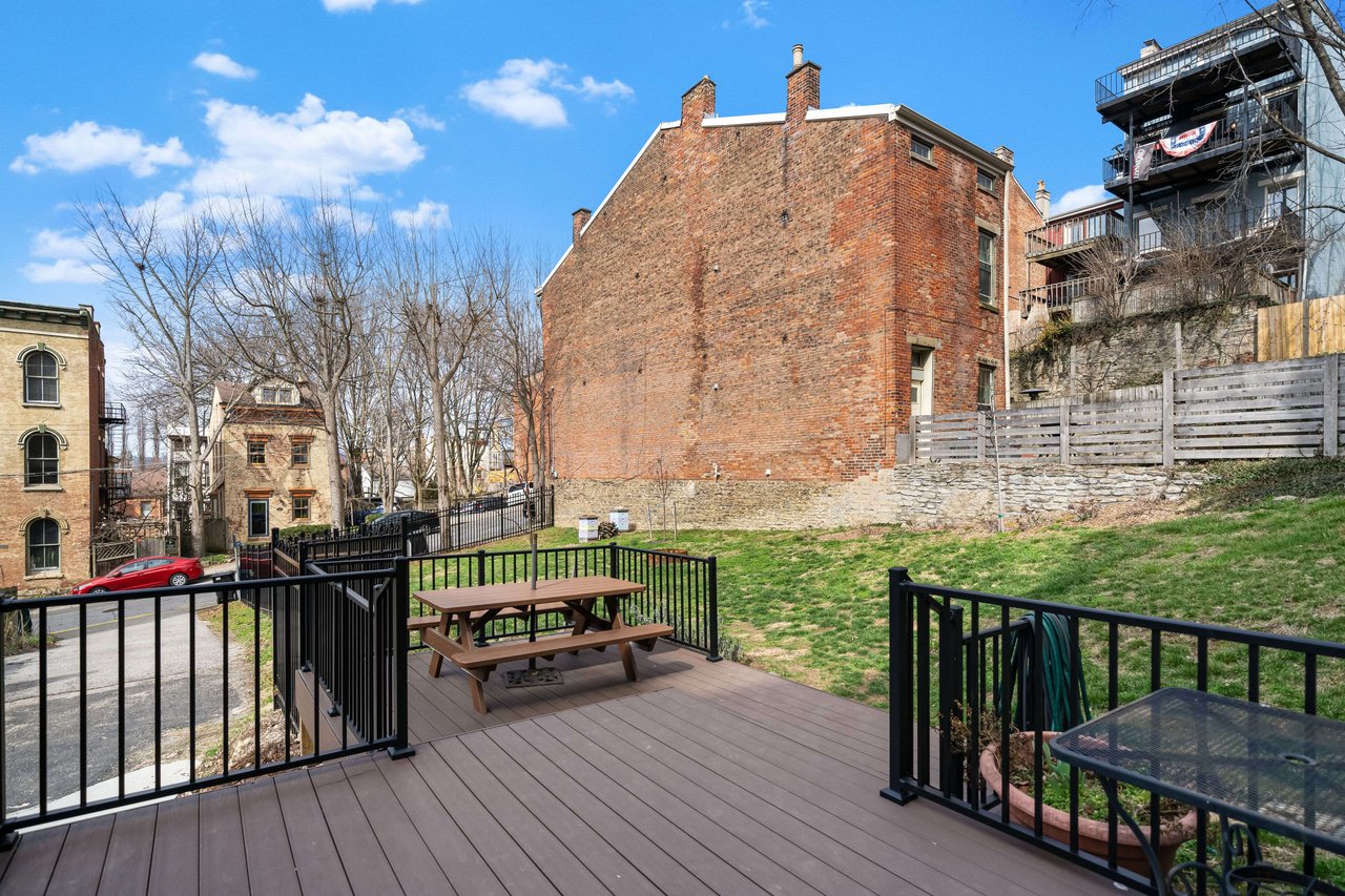 412 Liberty Hill #1B