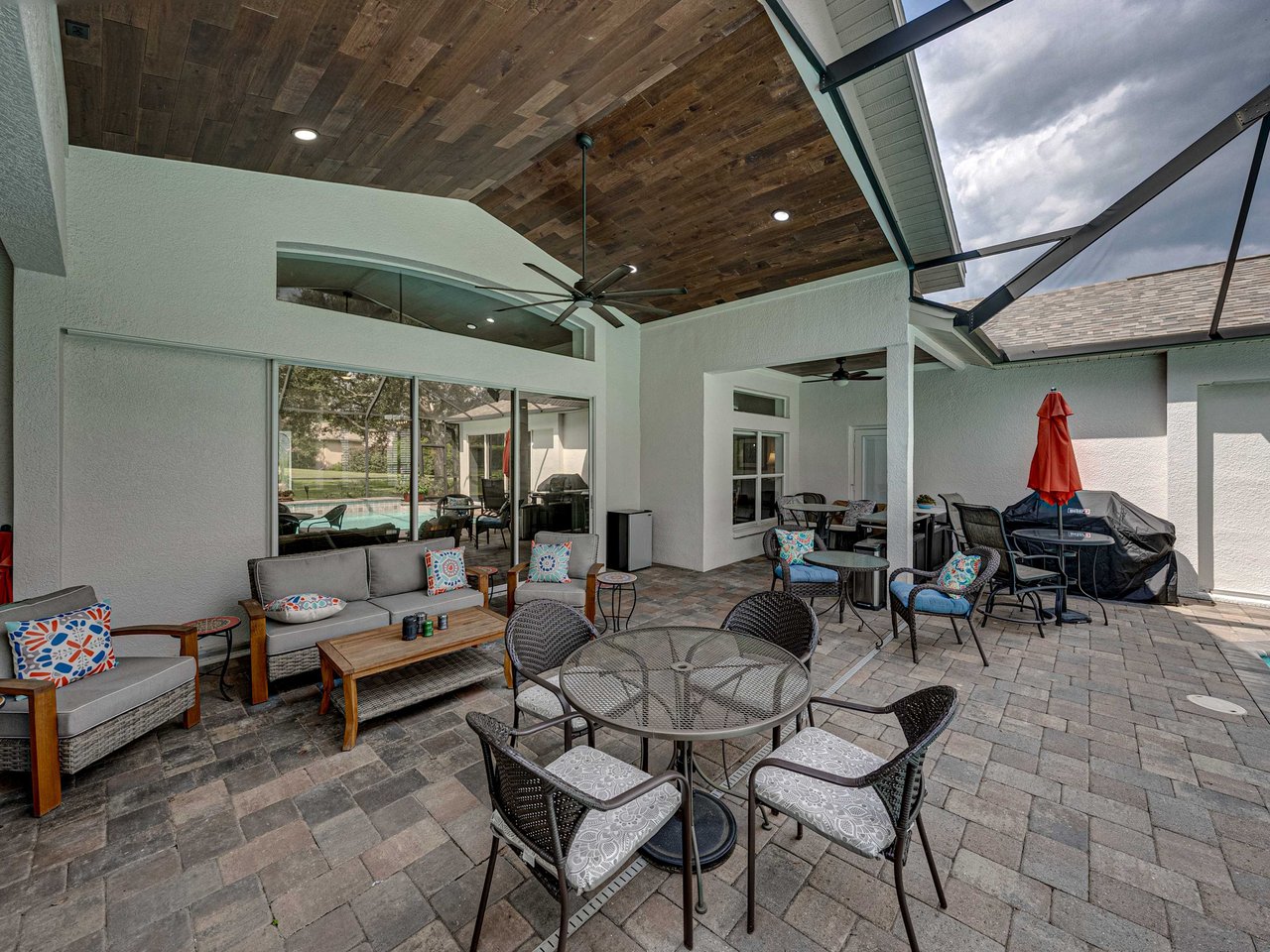13228 THOROUGHBRED DR
