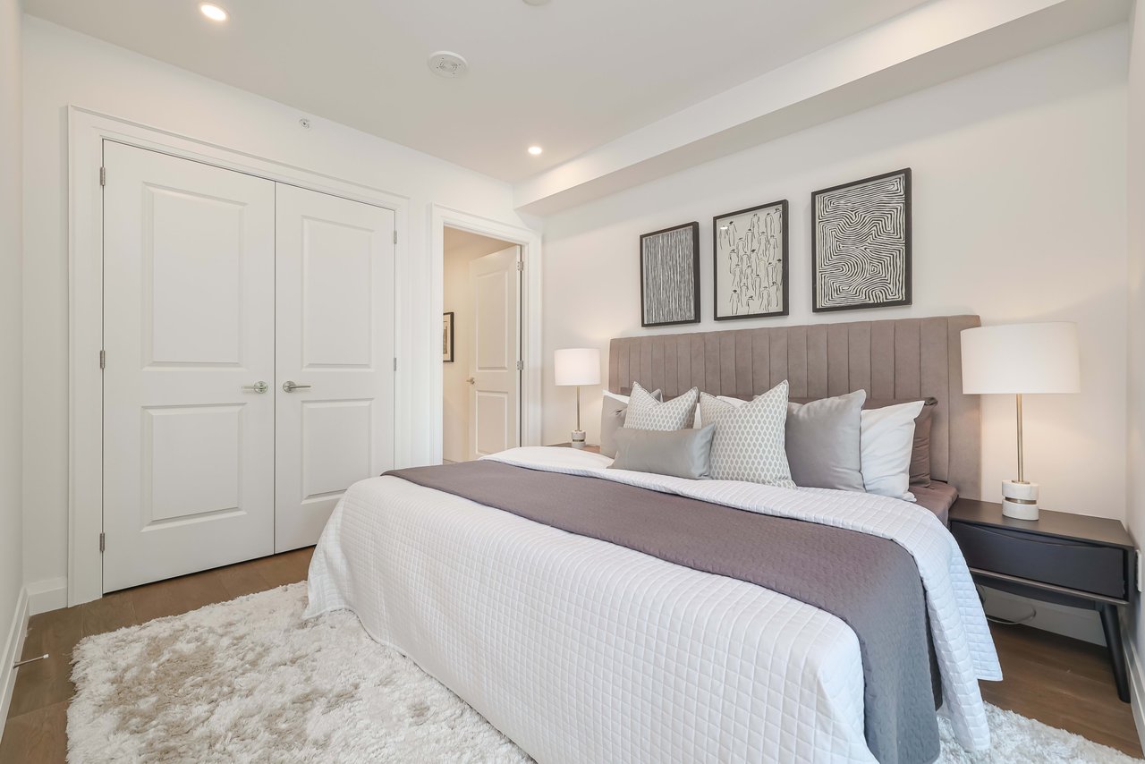 285 Avenue Road Suite #403