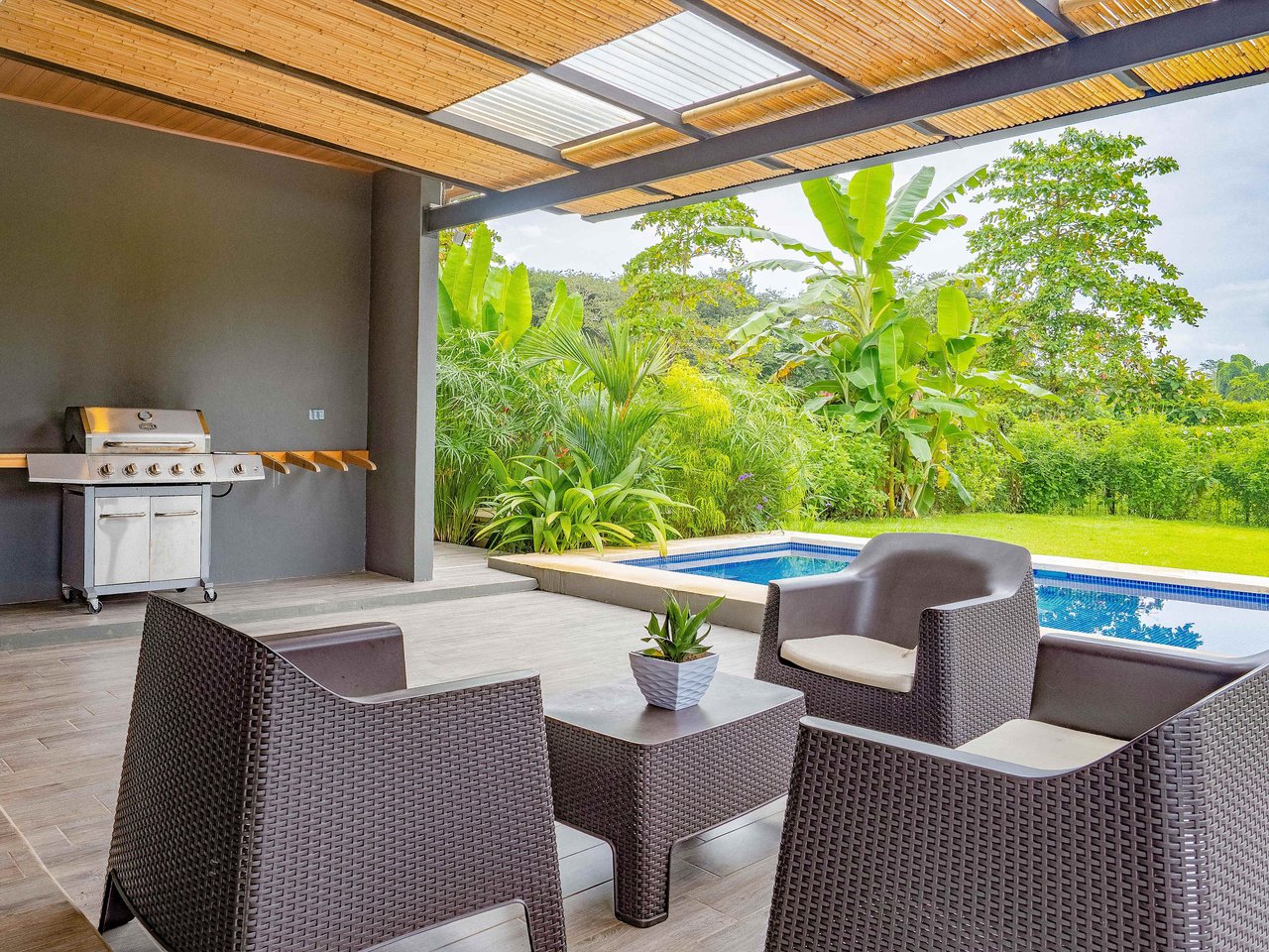 A 3-bedroom home – literally bordering Marino Ballena National Park – but mere steps away from cafes, restaurants, and amenities of the tourist mecca Uvita!