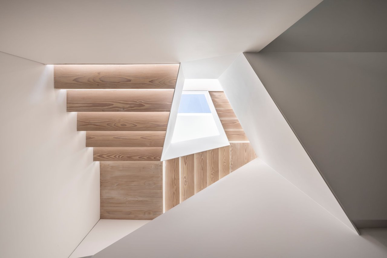 Warm Minimalism Meets Timeless Modern Design