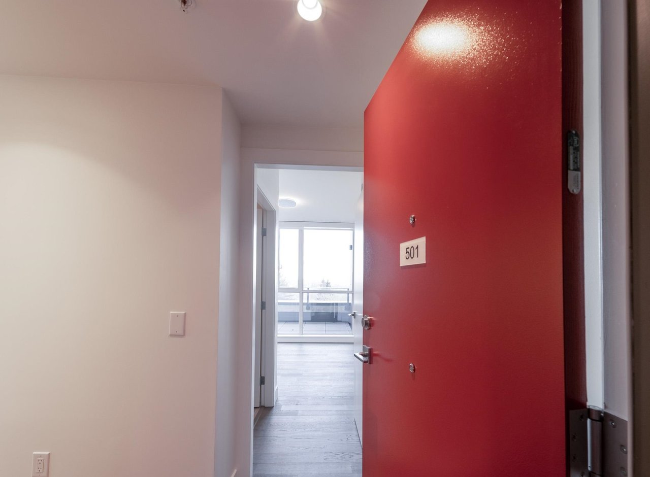 501-7777 Cambie St
