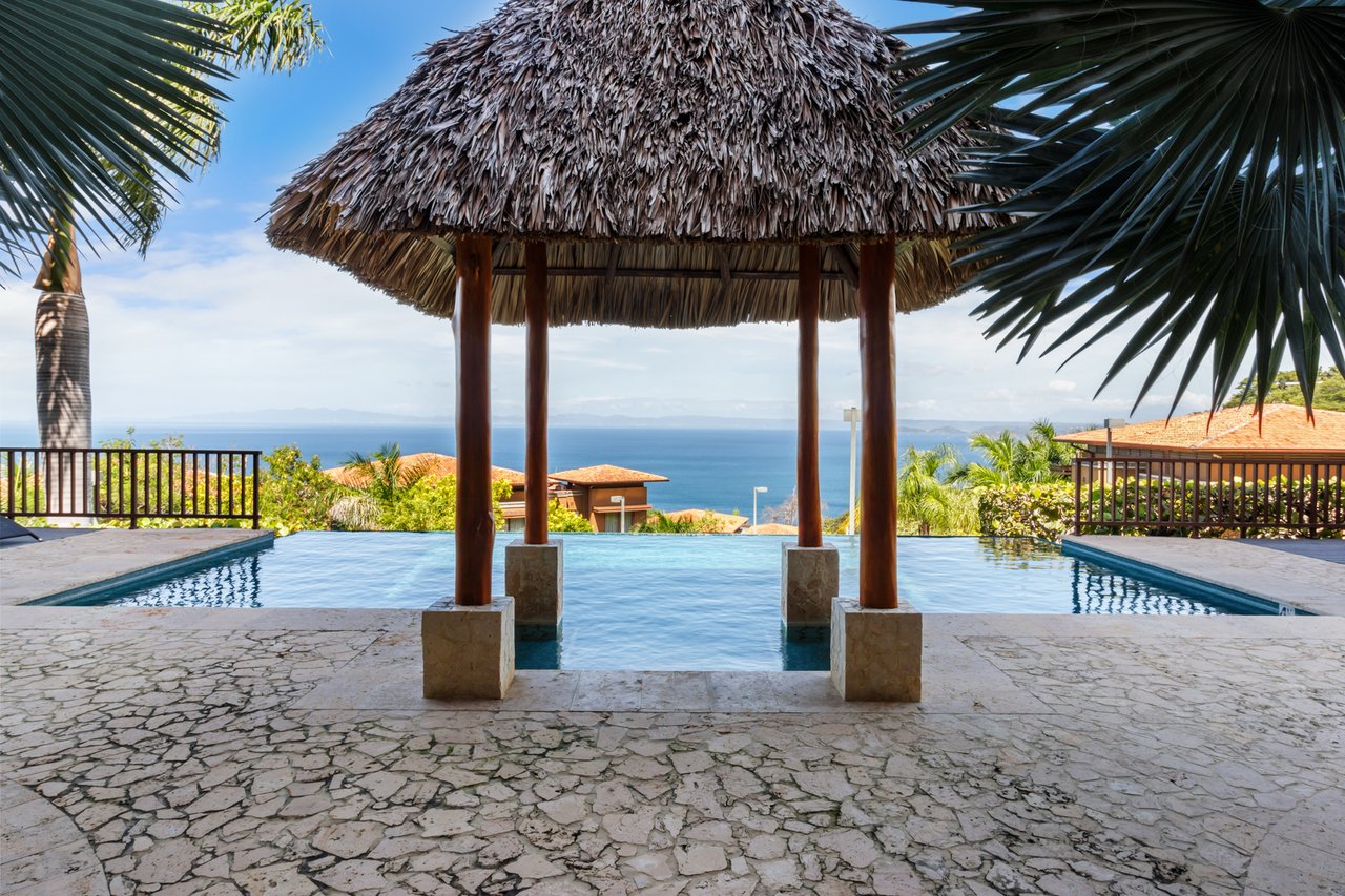 Infinity Pool Oceanview Condo, Papagayo, Guanacaste
