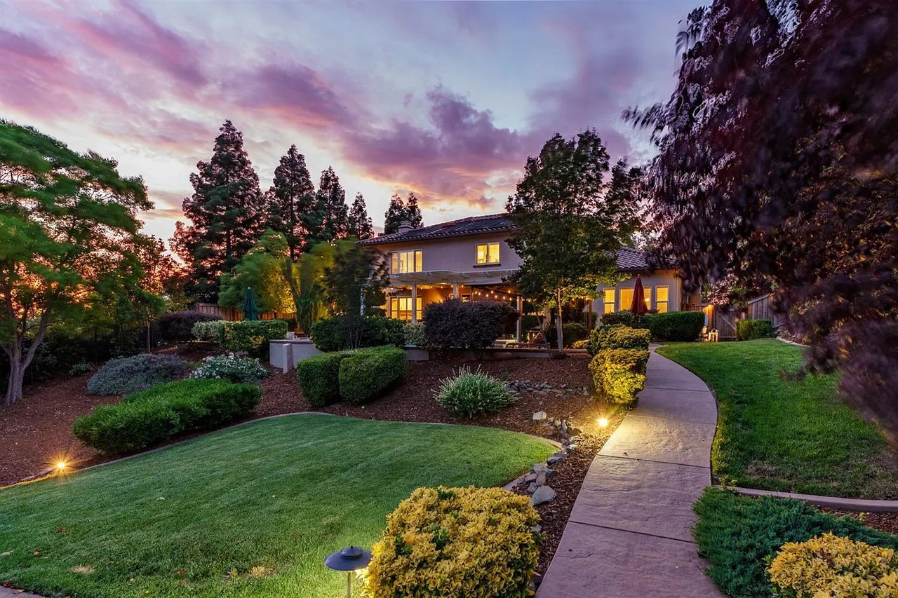 2652 Aberdeen Lane