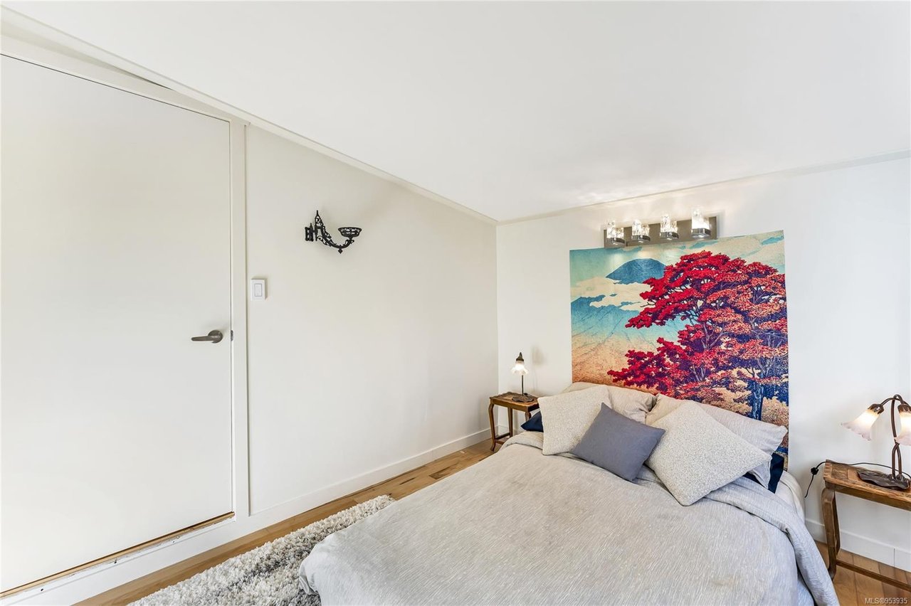 22-2807 Sooke Lake Rd