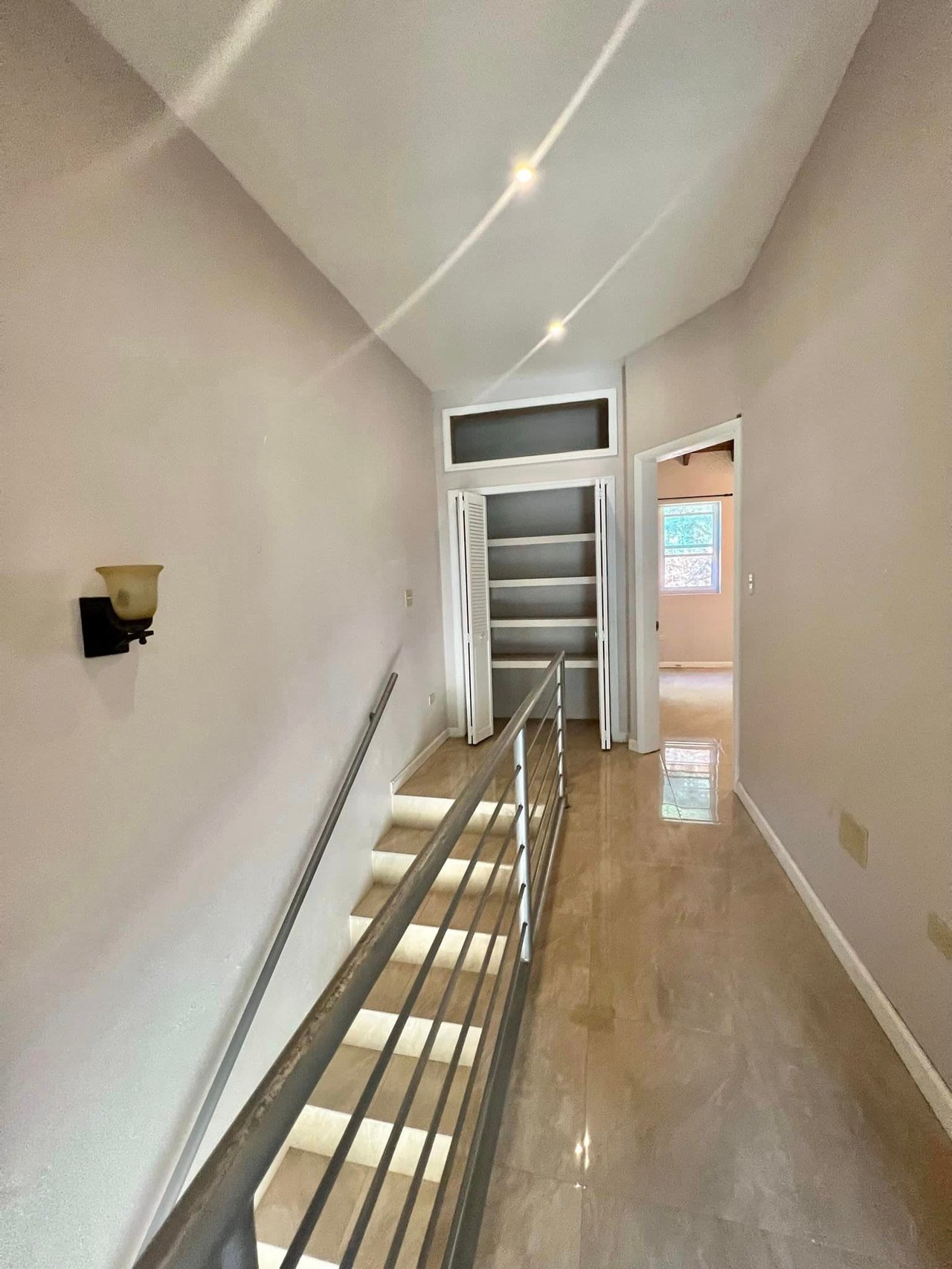 912 Brady Ghut 2 Bedroom Townhouse