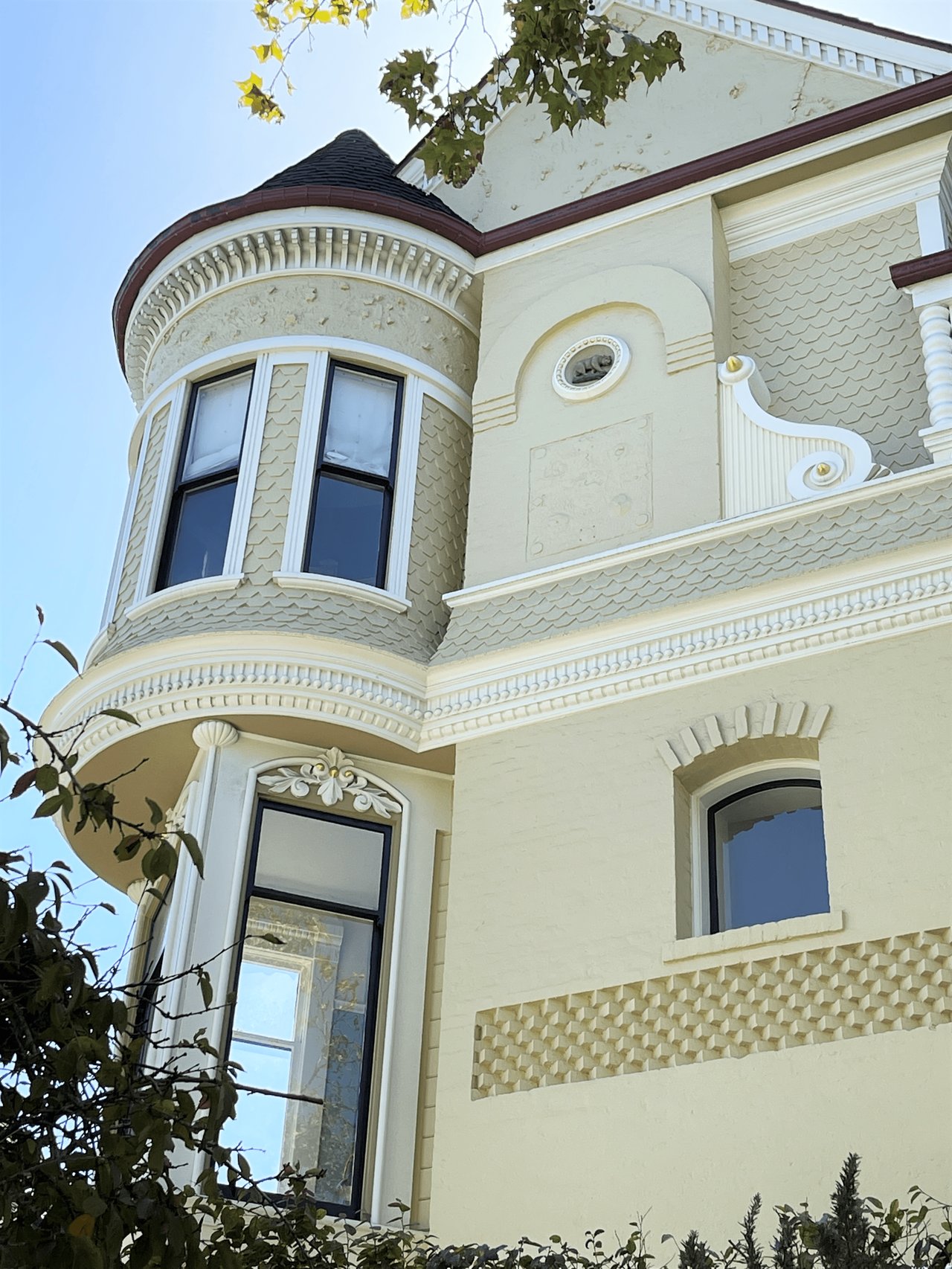 975 Grove