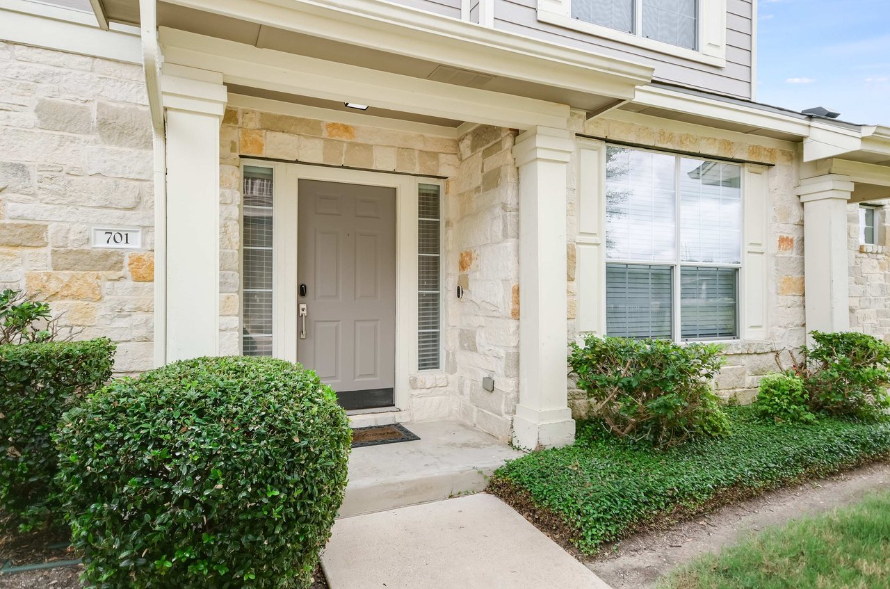 1900 Scofield Ridge Pkwy #701
