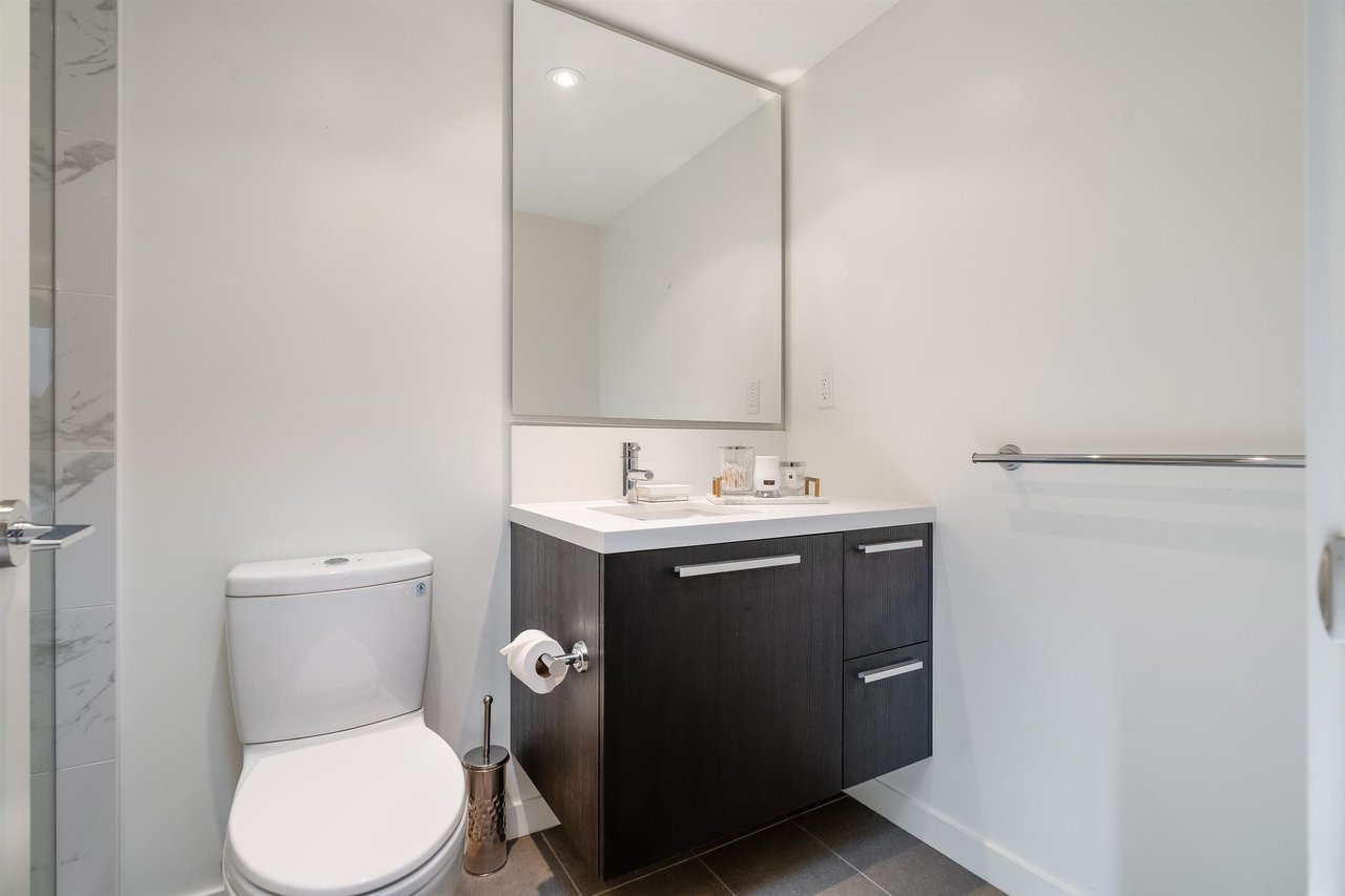 308-6333 Silver Ave