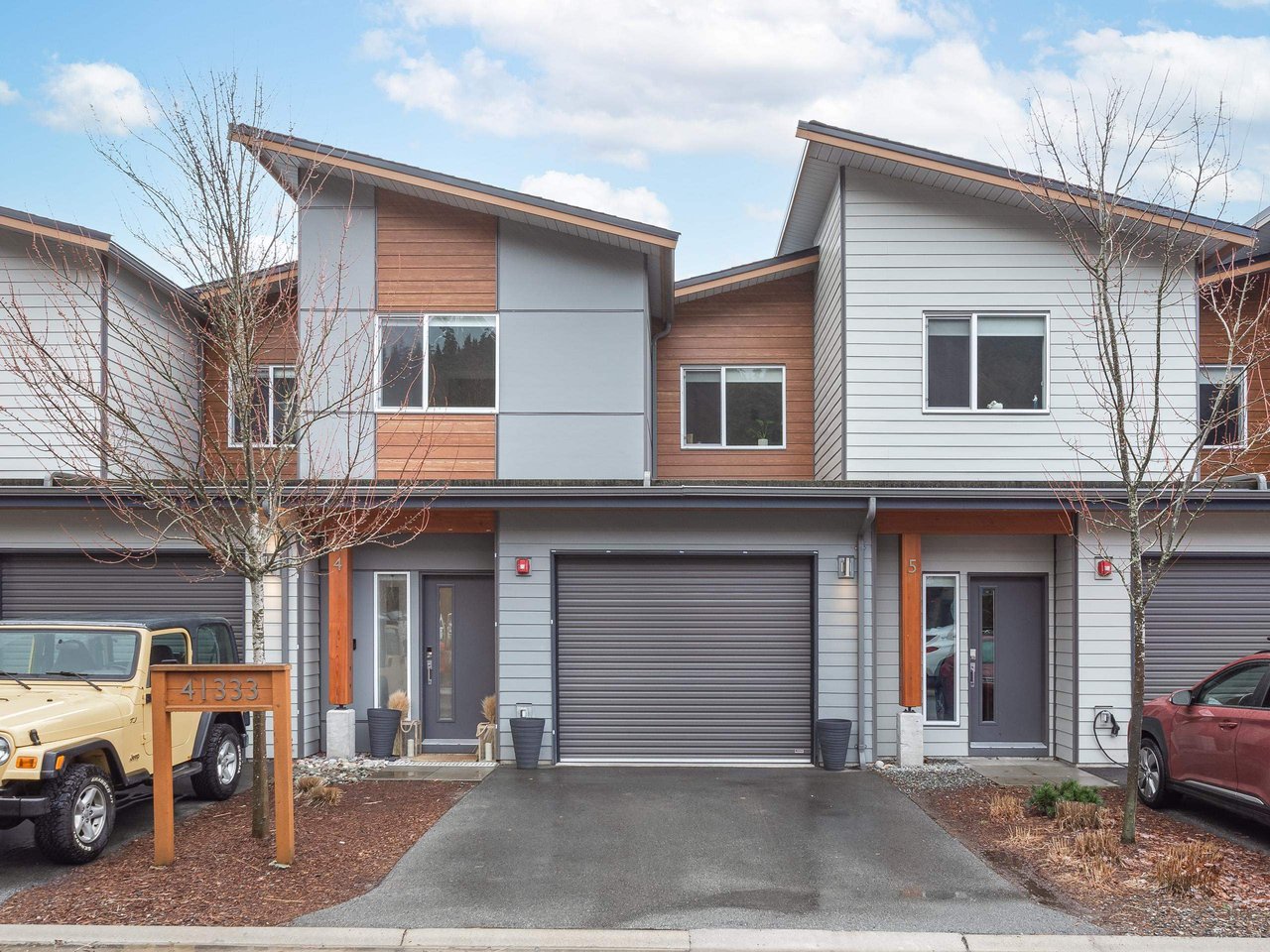 4-41333 Skyridge Pl