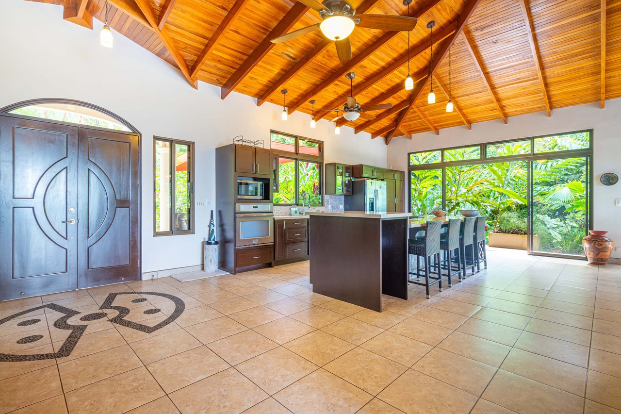 Ocean Mountain View with Privacy! Casa Carpe Diem 