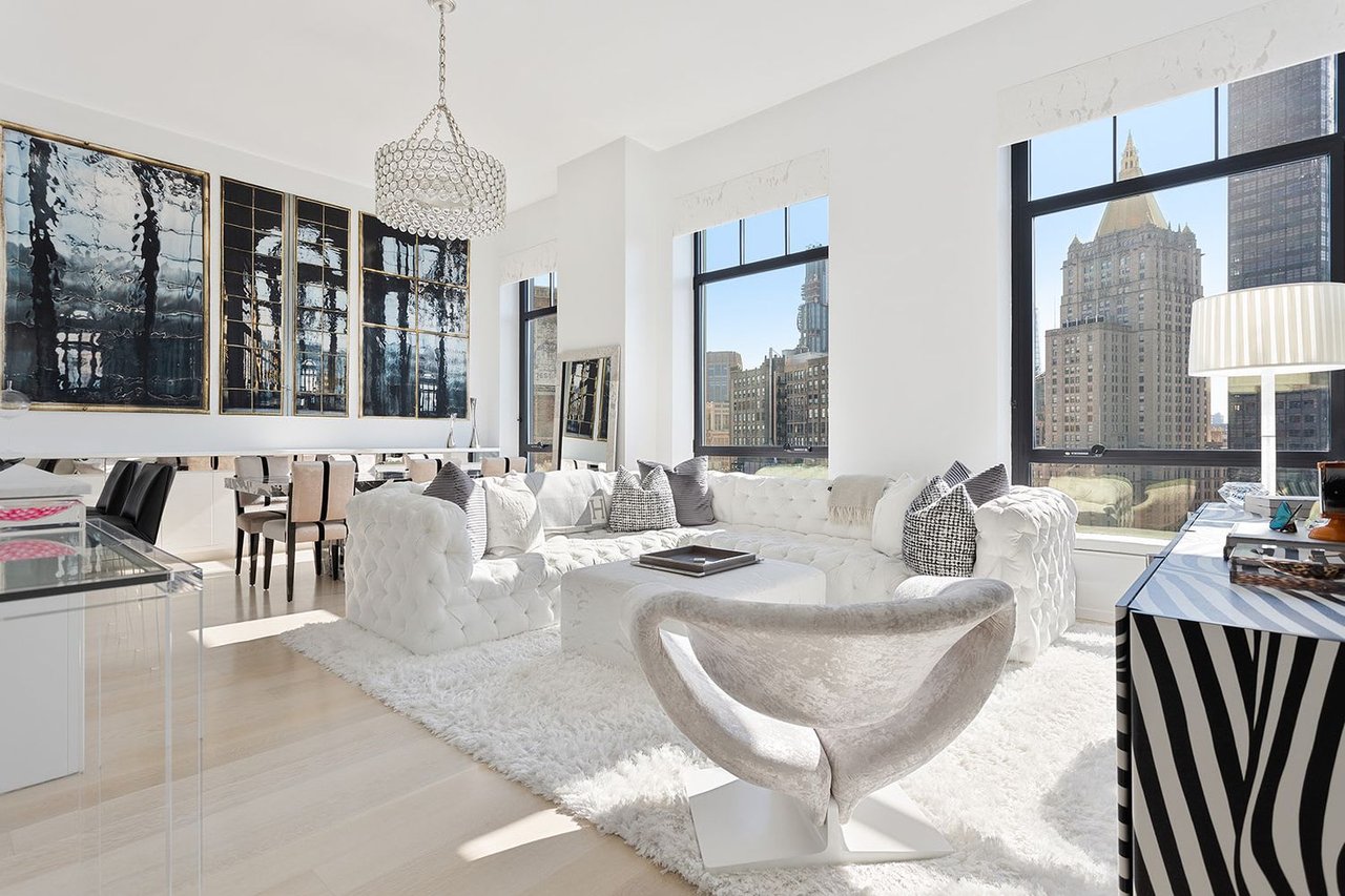 10 Madison Square West, Unit 17E