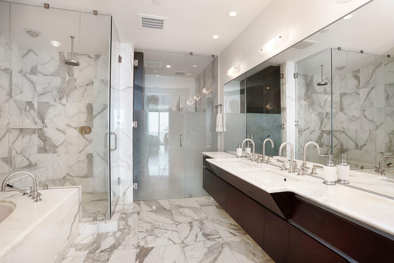 2627 S Bayshore Drive #2903