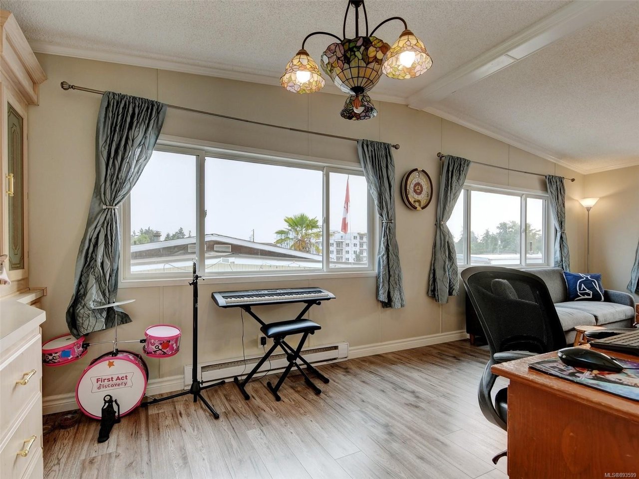 14-124 Cooper Rd, View Royal